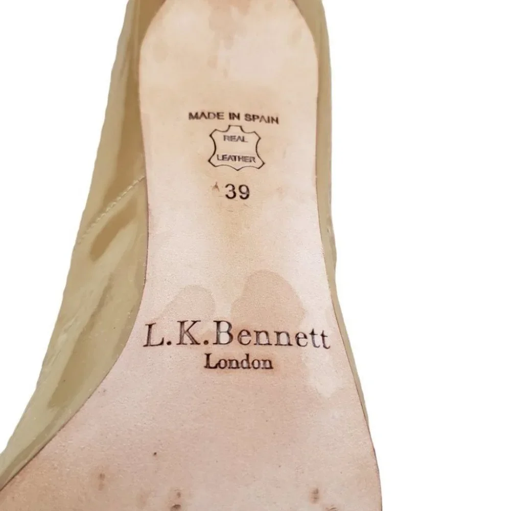 L.K. Bennett Stila beige patent leather round toe pumps sz 39 - Picture 7 of 12